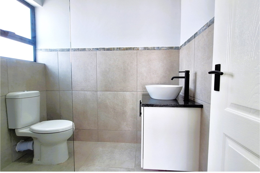 3 Bedroom Property for Sale in Sandy Point Western Cape